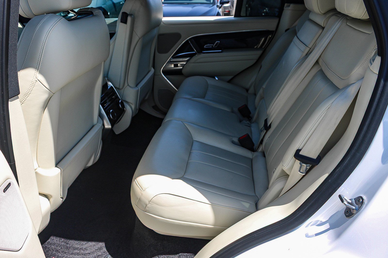 Used 2023 Land Rover Range Rover SE AWD/4WD image 19
