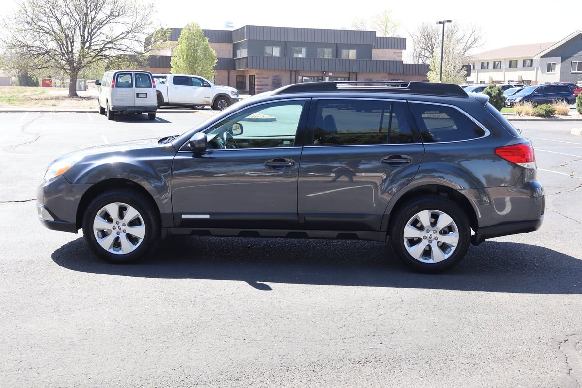 Used 2012 Subaru Outback 2.5i Limited w/ Moonroof Pkg image 9