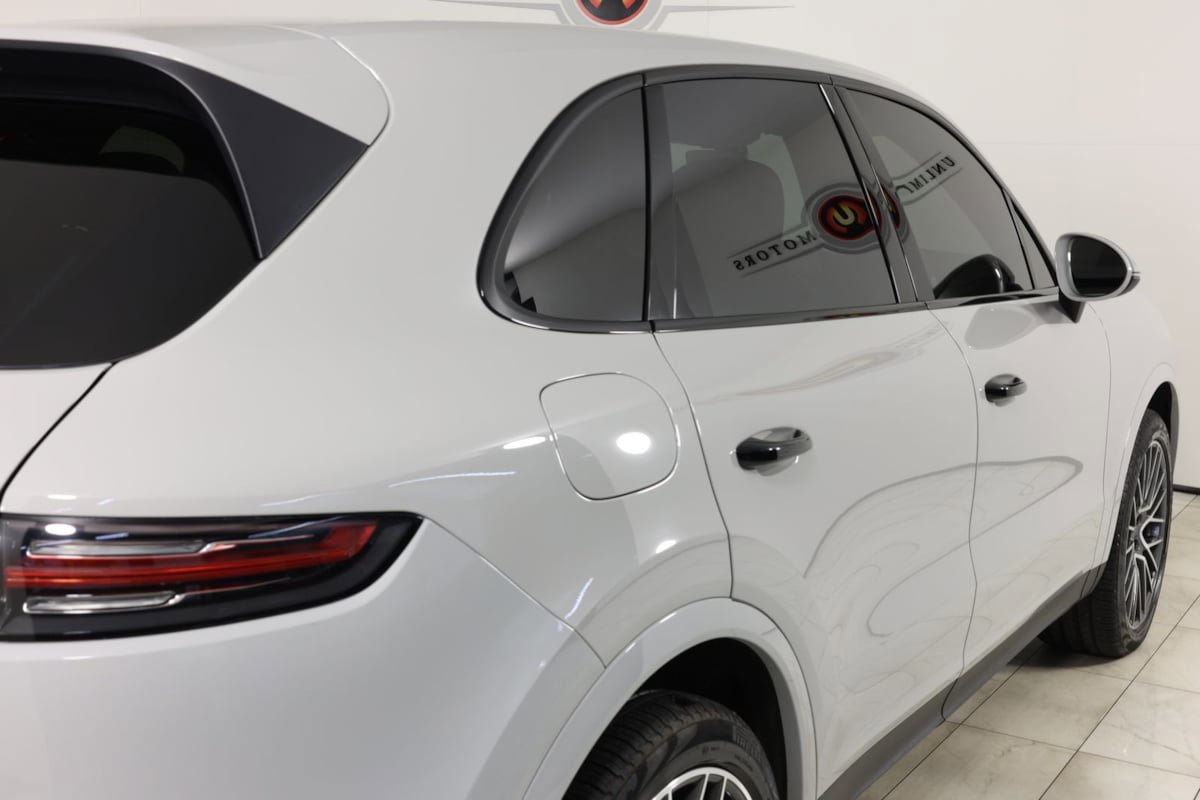 Used 2020 Porsche Cayenne S AWD/4WD image 42