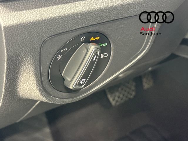 Used 2021 Volkswagen Atlas Cross Sport S image 29