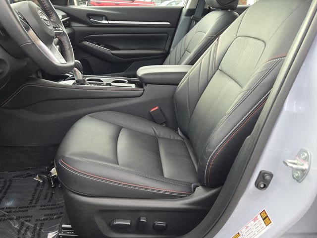 Used 2024 Nissan Altima 2.5 SR w/ SR Premium Package FWD image 20