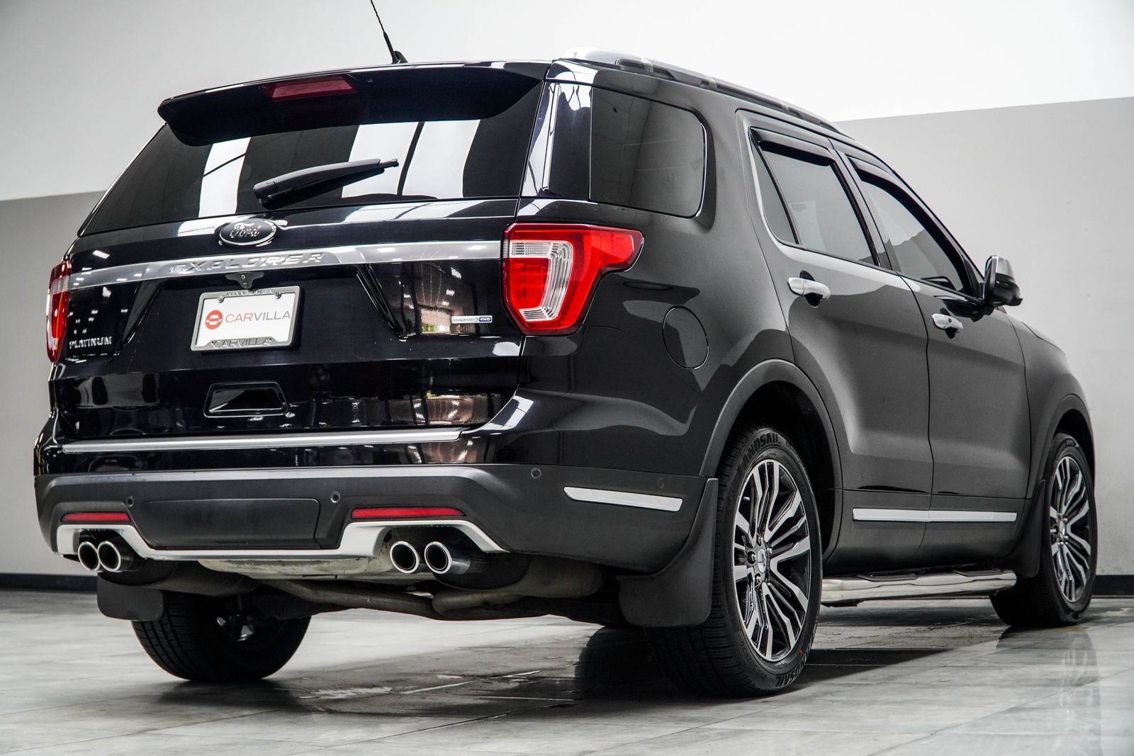 Used 2018 Ford Explorer Platinum AWD/4WD image 12