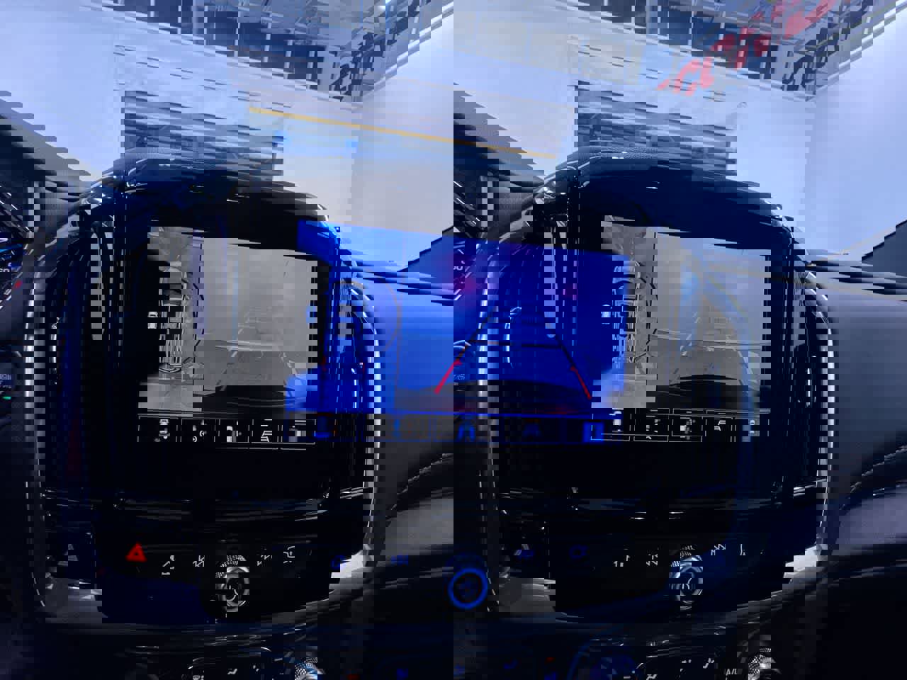 Used 2023 Chevrolet Traverse LT w/ LT Premium Package image 28