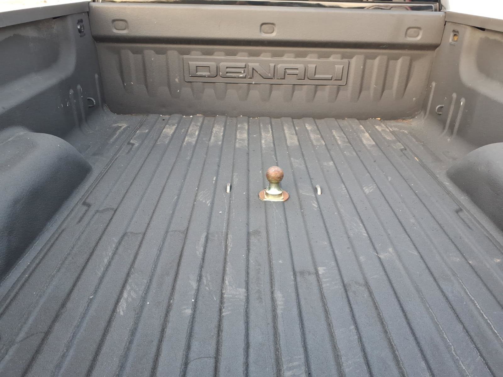 Used 2018 GMC Sierra 2500 Denali w/ Duramax Plus Package image 6