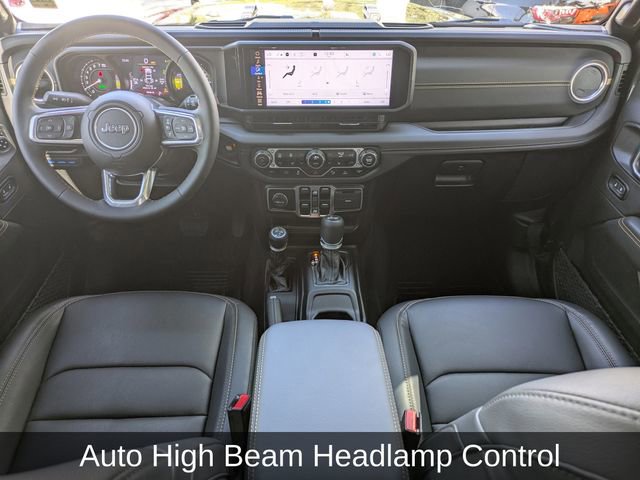 Used 2025 Jeep Wrangler Unlimited Sahara w/ Safety Group image 17