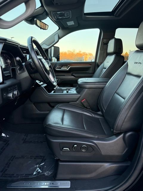 Used 2024 GMC Sierra 2500 Denali w/ Denali Reserve Package image 14