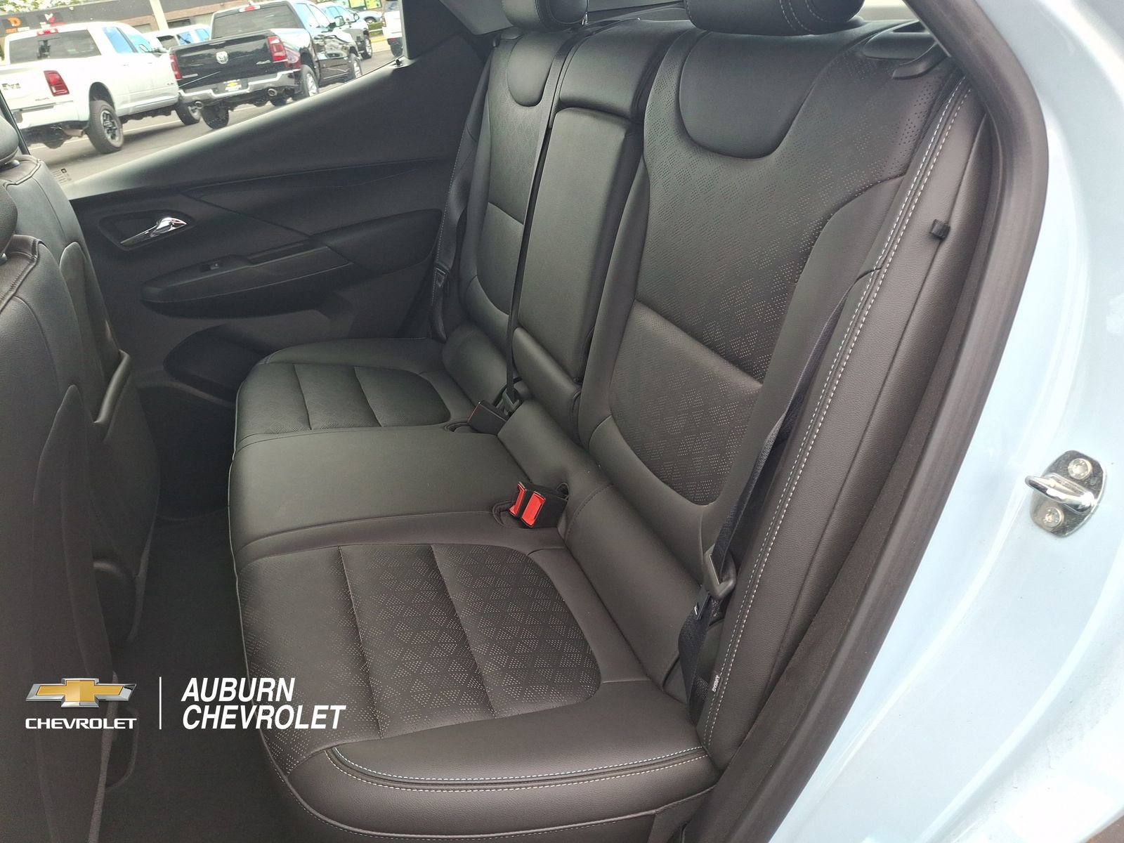 Used 2023 Chevrolet Bolt LT FWD image 18