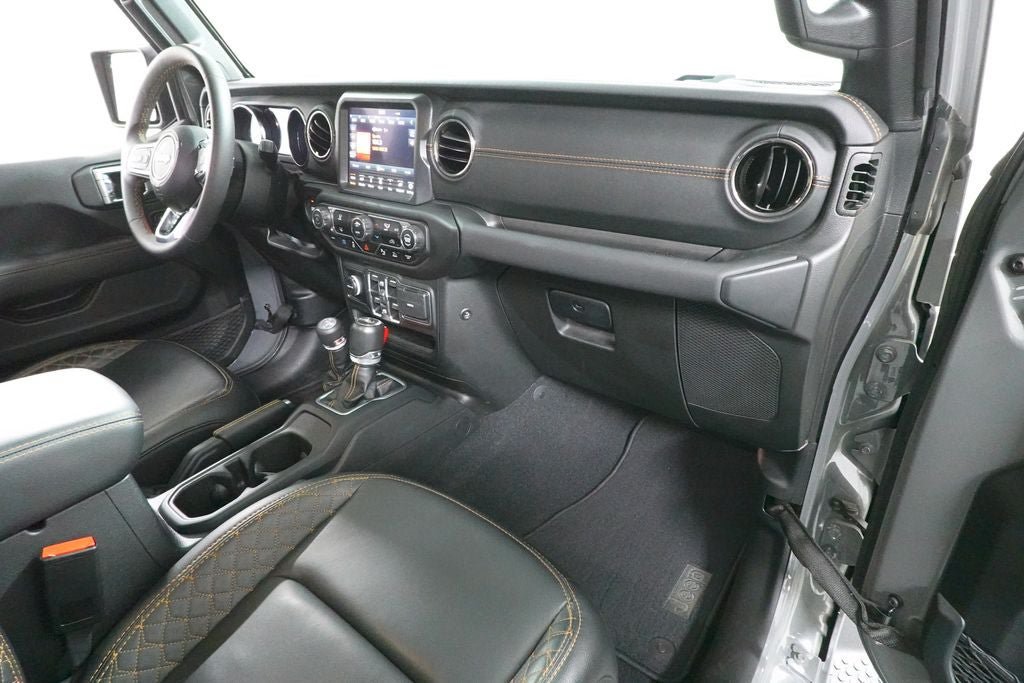 Used 2023 Jeep Wrangler Unlimited Sahara AWD/4WD image 35