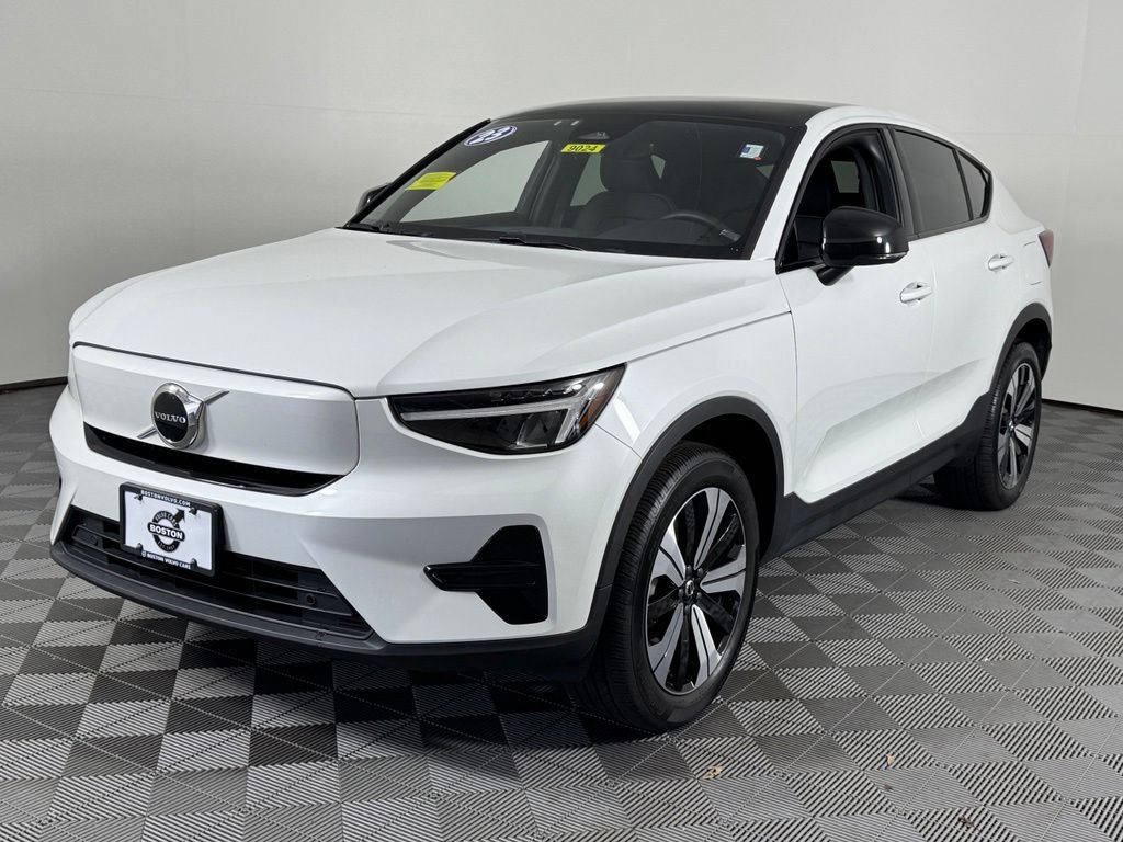 Certified 2023 Volvo C40 Recharge Core w/ Protection Package Premier AWD/4WD image 13