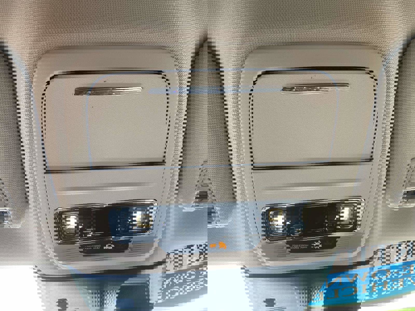 Certified 2022 Lincoln Corsair FWD w/ Equipment Group 101A image 30