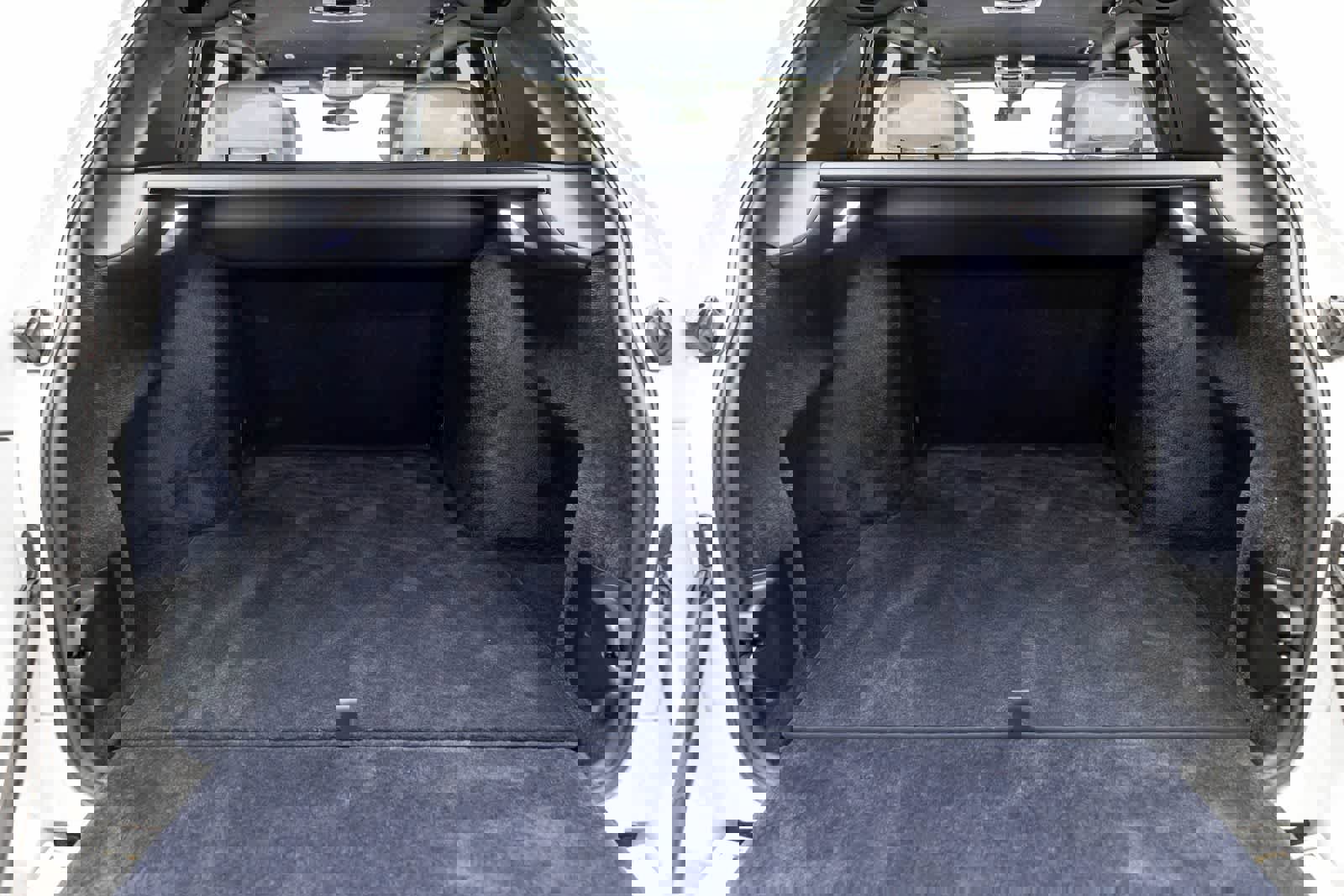 Used 2023 Rolls-Royce Cullinan w/ Cullinan Package image 22