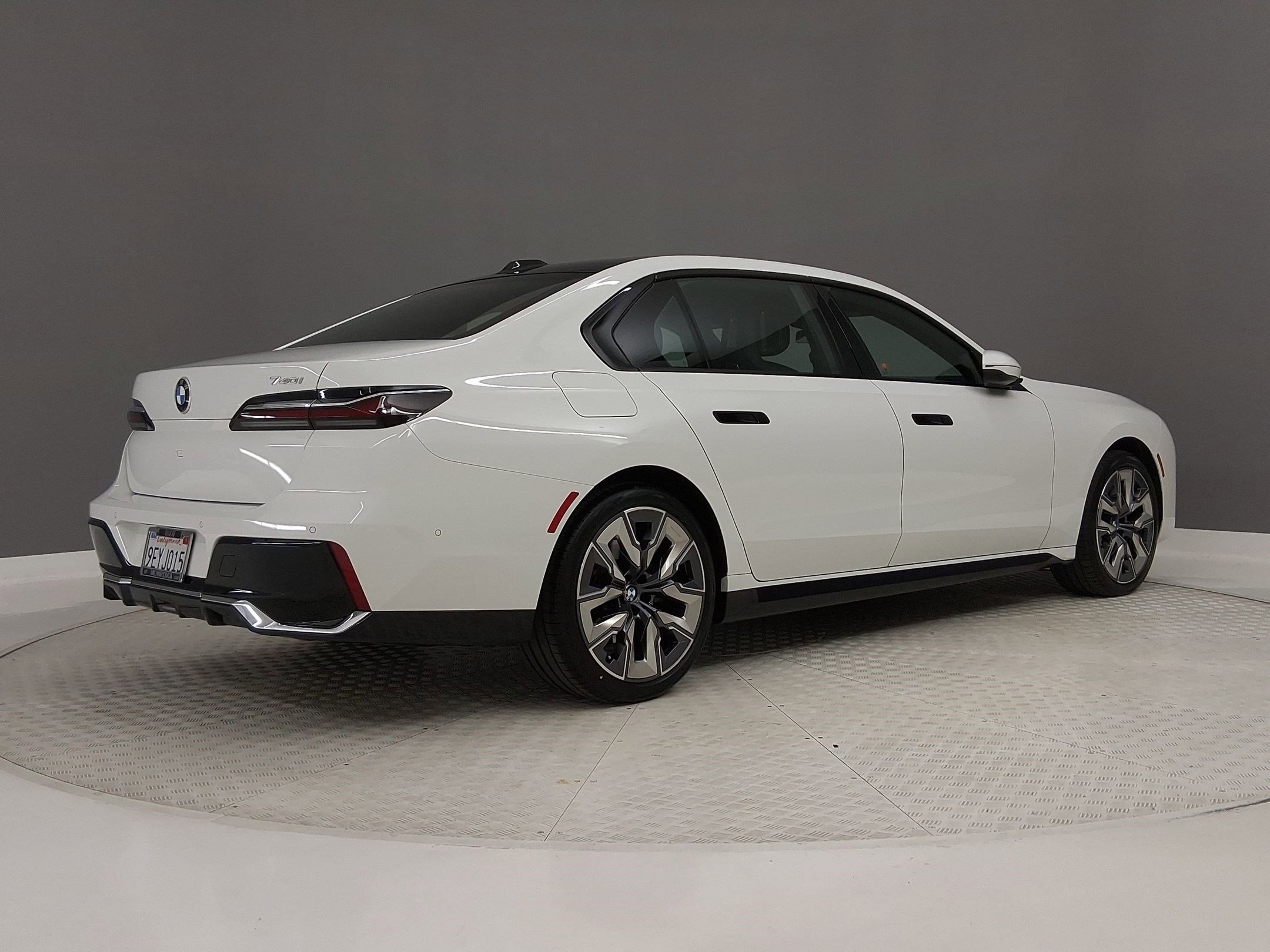 Certified 2023 BMW 740i 740i image 7