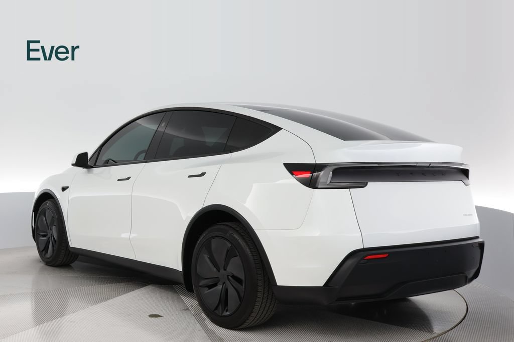 Used 2026 Tesla Model Y AWD image 14