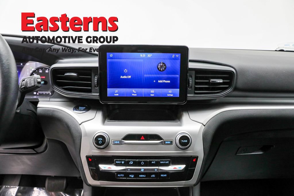 Used 2022 Ford Explorer XLT image 12