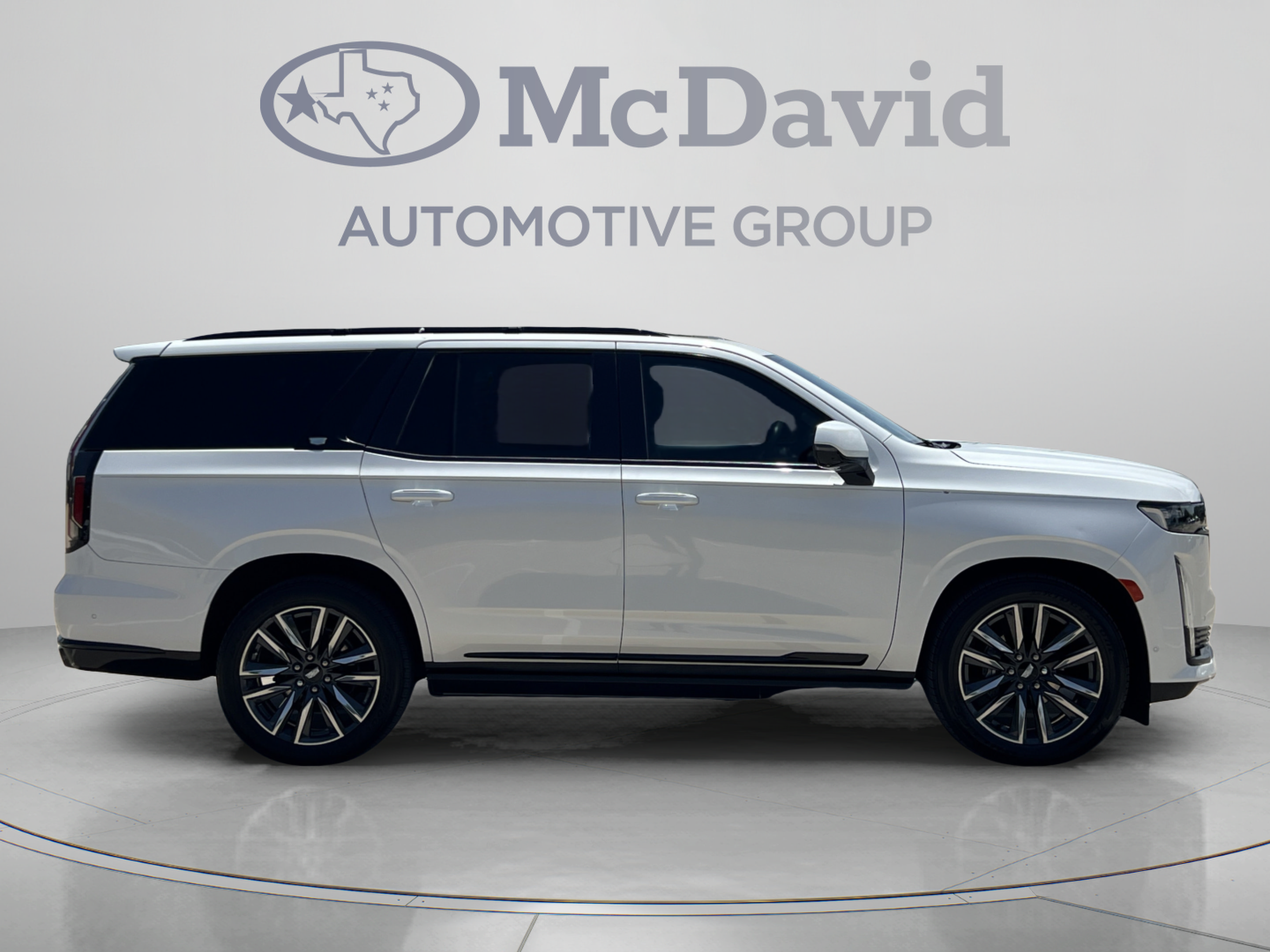 Used 2022 Cadillac Escalade Sport Platinum w/ Heavy-Duty Trailer Package AWD/4WD image 8