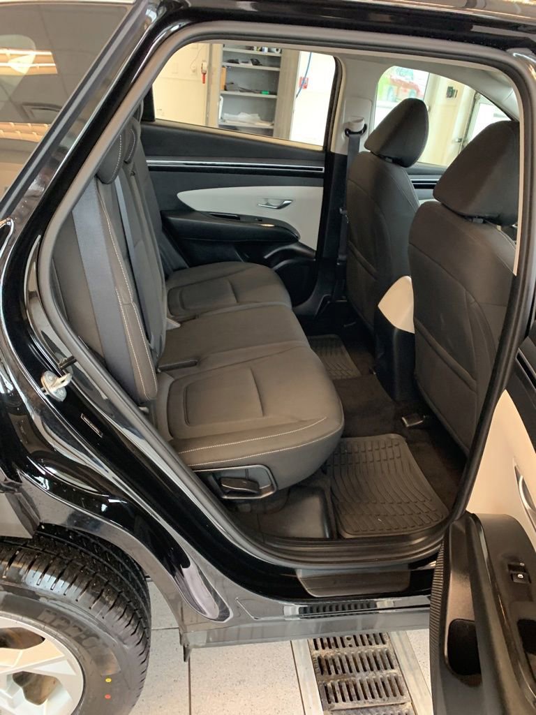 Certified 2023 Hyundai Tucson SE image 12