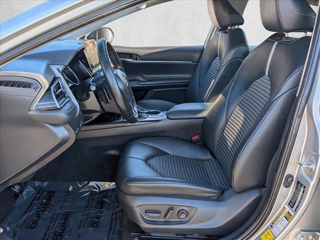 Used 2022 Toyota Camry SE image 19