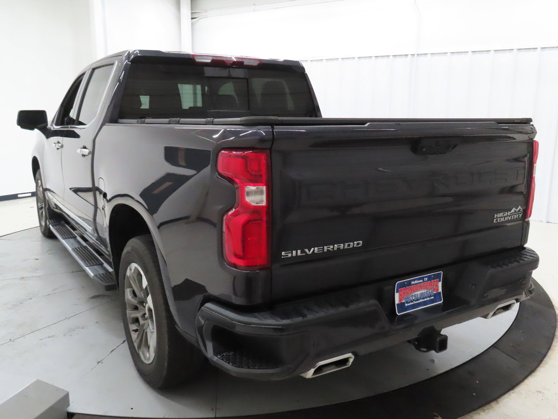 Used 2023 Chevrolet Silverado 1500 High Country image 5