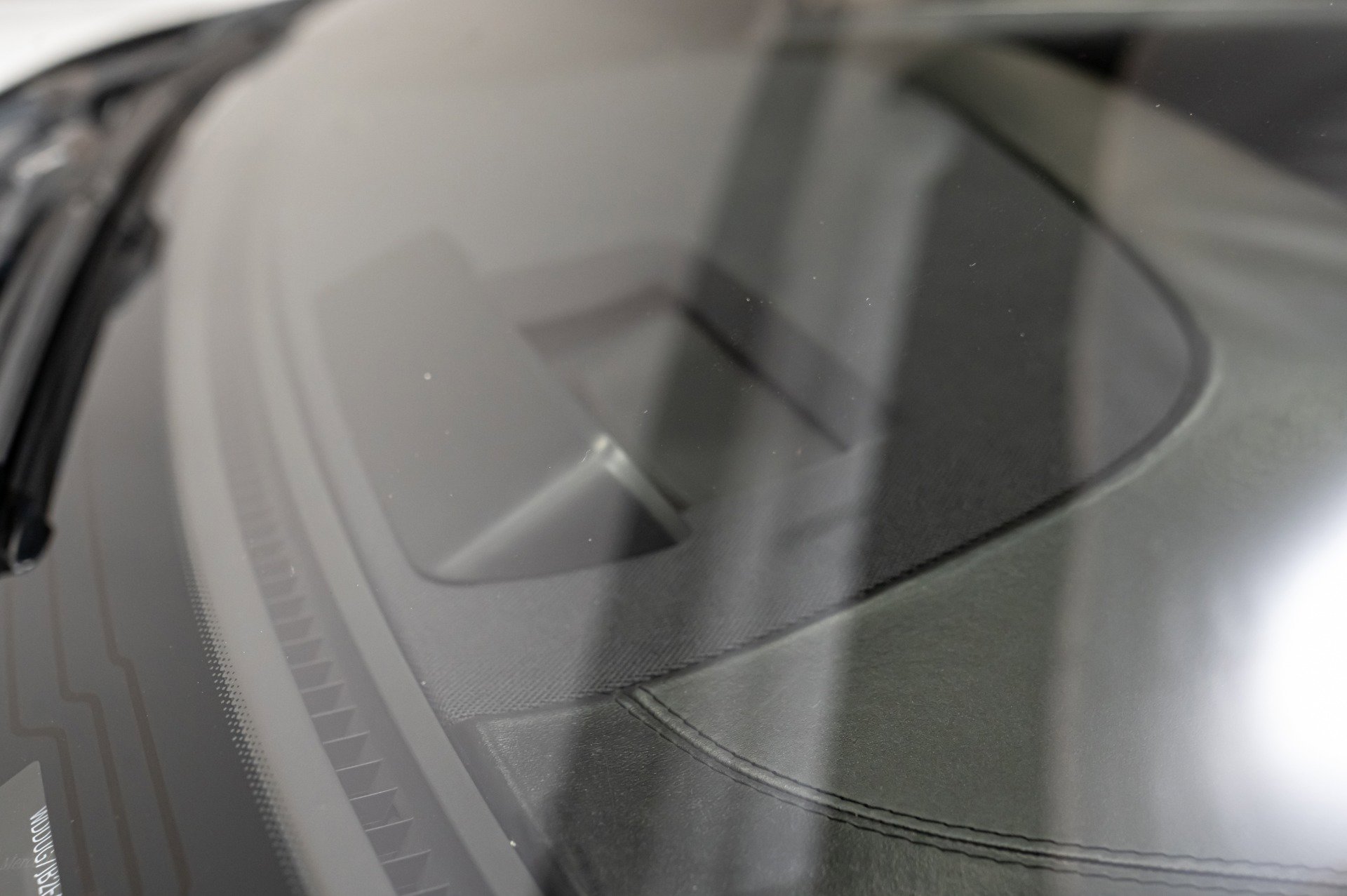 Used 2015 Mercedes-Benz S 63 AMG 4MATIC Sedan w/ Driver Assistance Package image 50