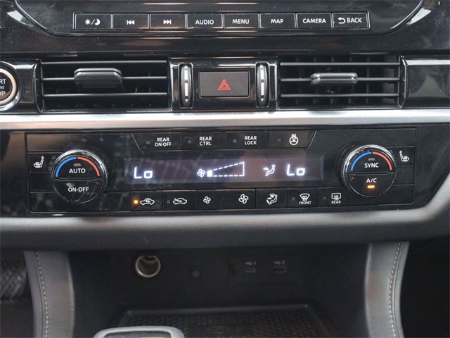 Used 2023 Nissan Pathfinder SL w/ Lighting Package (N92) image 3