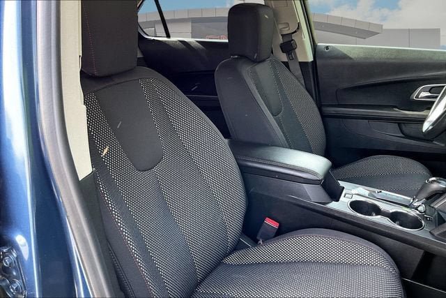 Used 2017 Chevrolet Equinox LT w/ Convenience Package FWD image 7