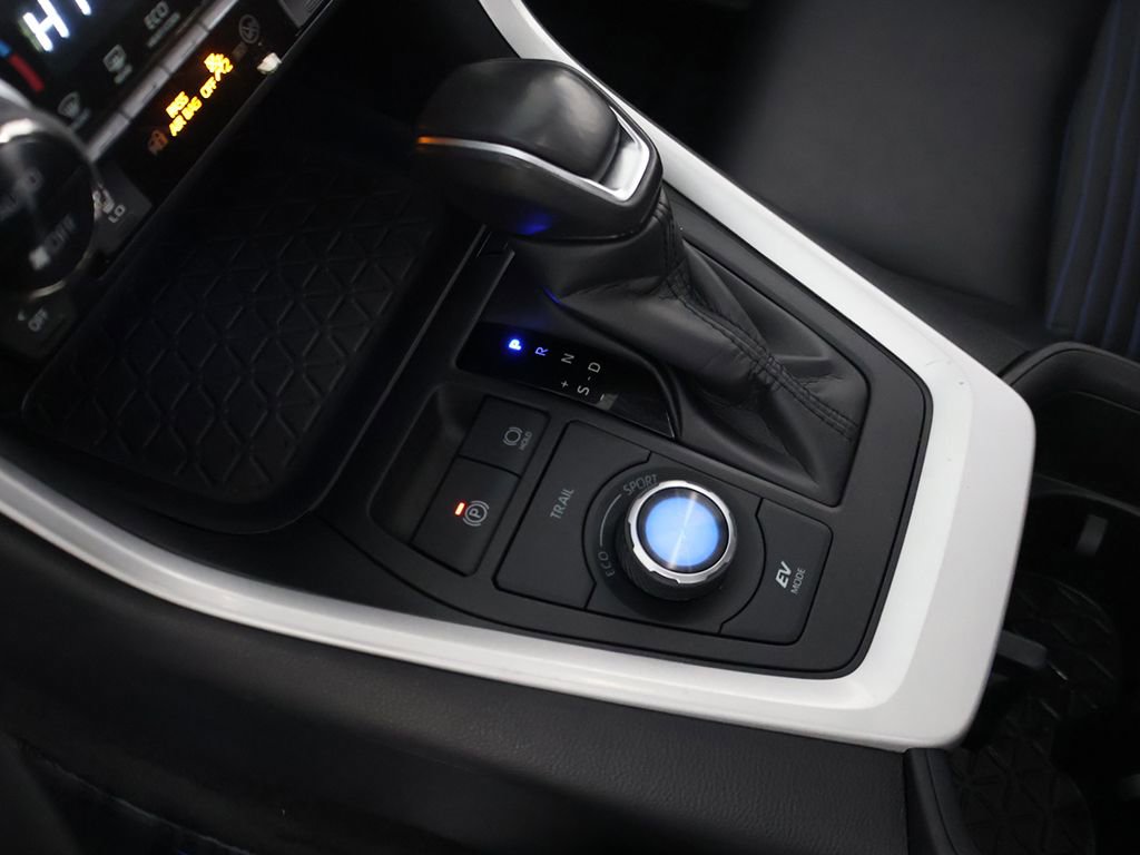 Used 2024 Toyota RAV4 XSE image 43