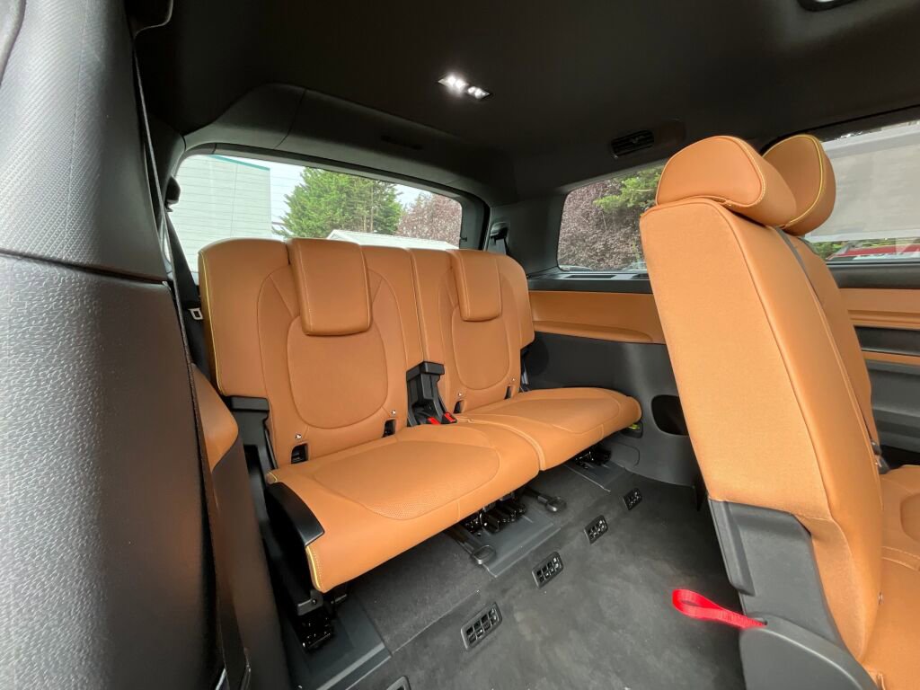 New 2025 Volkswagen ID. Buzz Pro S Plus image 16