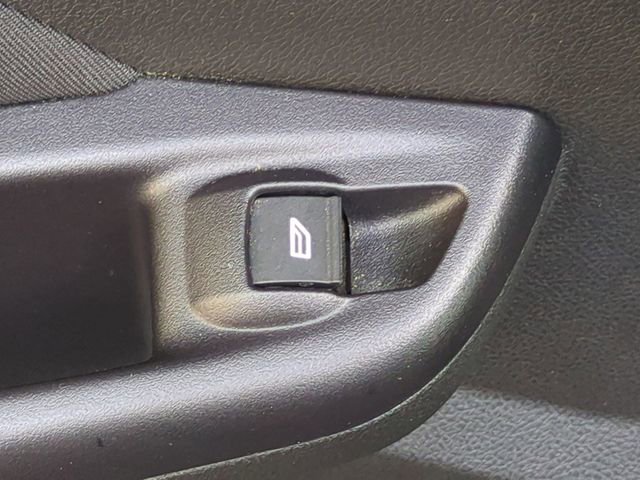 Used 2016 Ford Focus SE w/ Equipment Group 201A FWD image 29