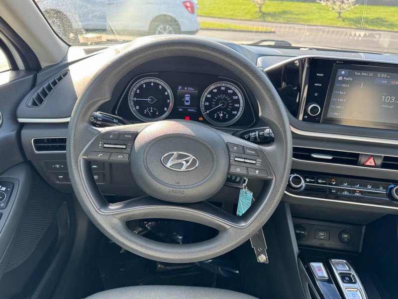 Used 2021 Hyundai Sonata SE w/ Cargo Package image 12