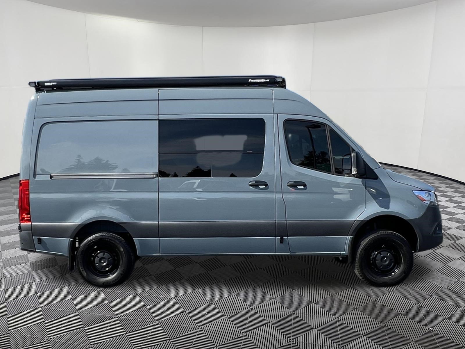 Used 2022 Mercedes-Benz Sprinter 2500 image 7