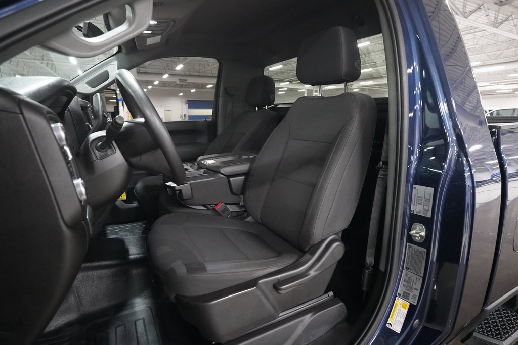 Certified 2022 GMC Sierra 3500 Pro w/ Convenience Package image 7