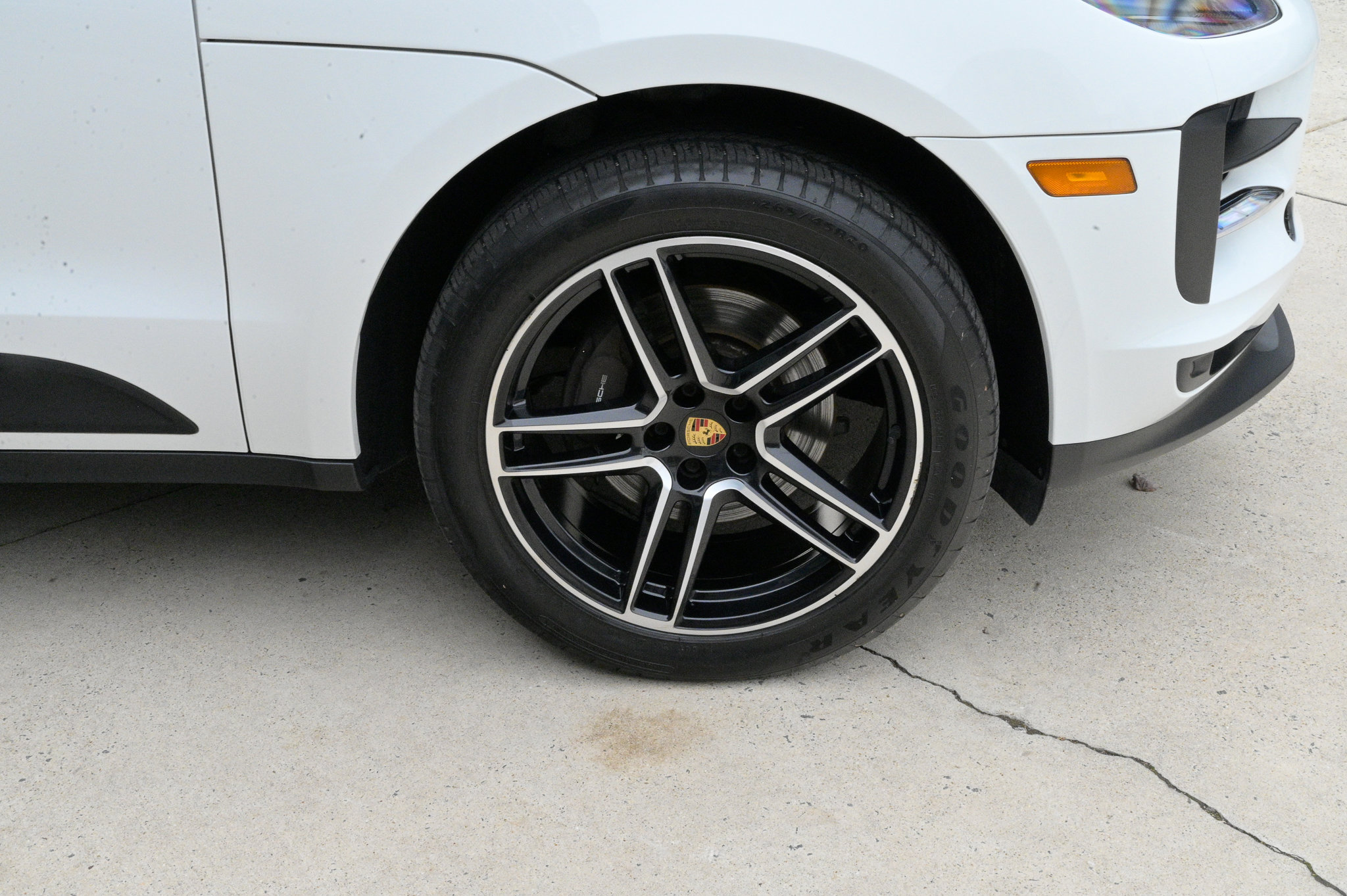 Used 2020 Porsche Macan image 12