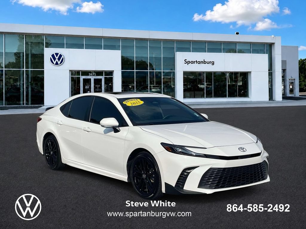 Used 2025 Toyota Camry SE w/ Multimedia Upgrade Package