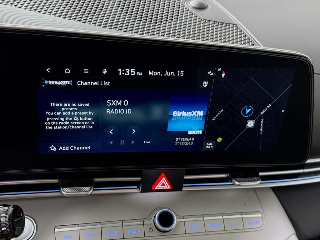 Certified 2025 Hyundai Elantra Limited FWD image 6