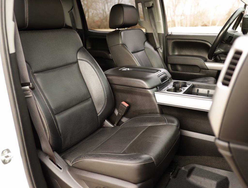 Used 2015 Chevrolet Silverado 2500 LTZ w/ LTZ Plus Package image 33