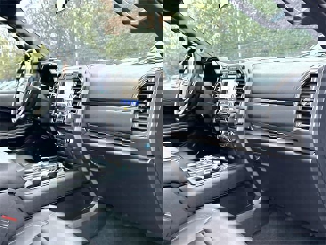 Used 2021 Ford Expedition XLT image 23