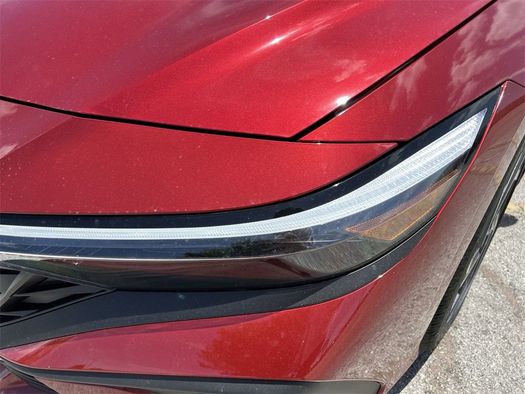 New 2025 Hyundai Elantra SEL image 15