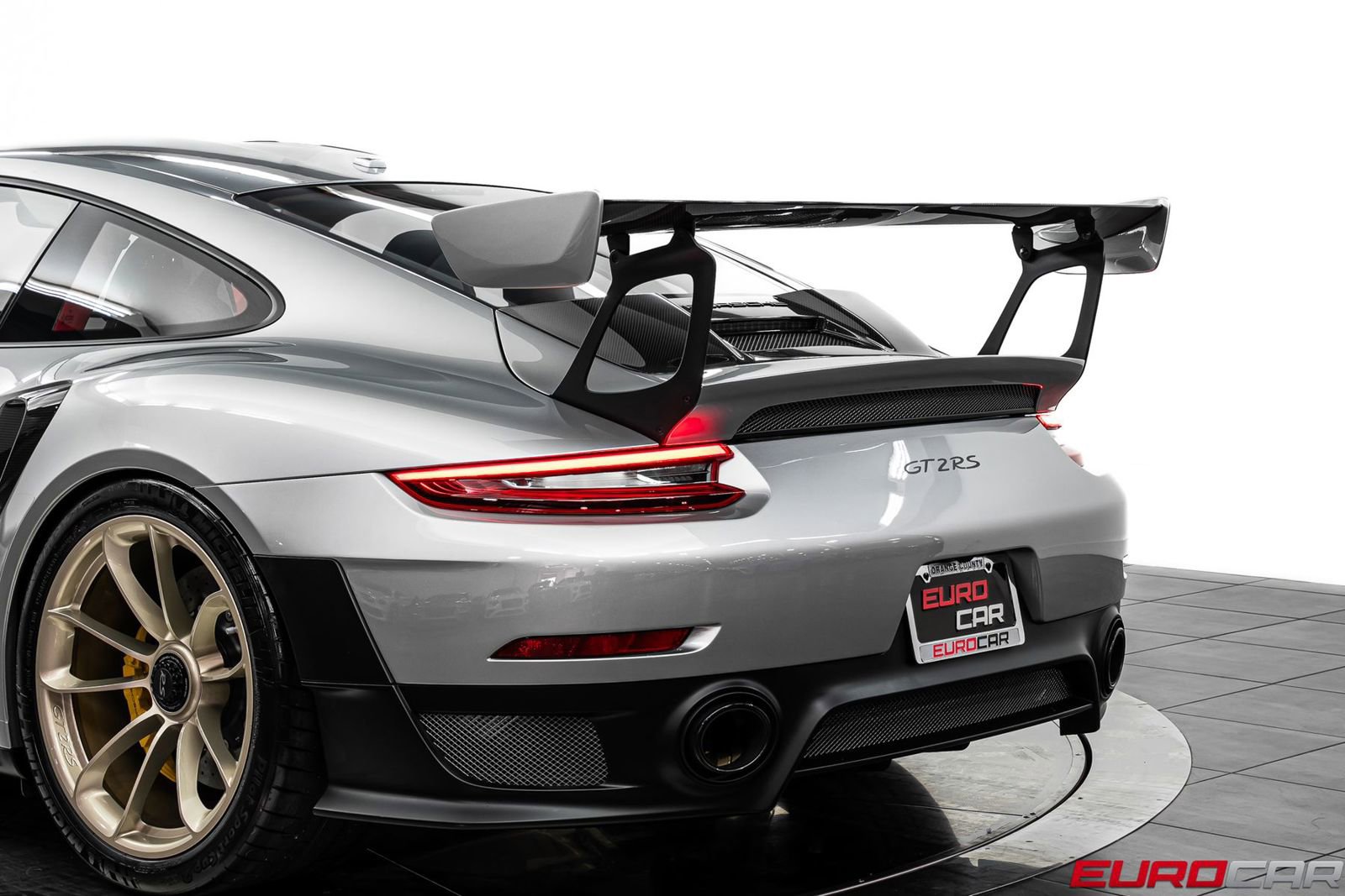 Used 2018 Porsche 911 GT2 RS image 22