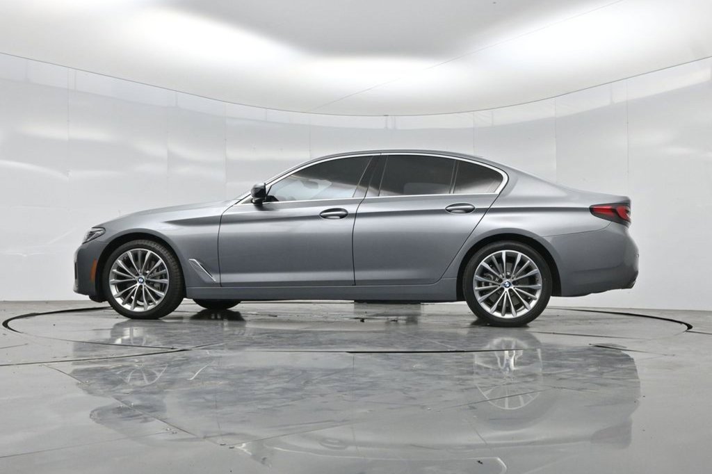 Used 2023 BMW 540i w/ Convenience Package RWD image 20