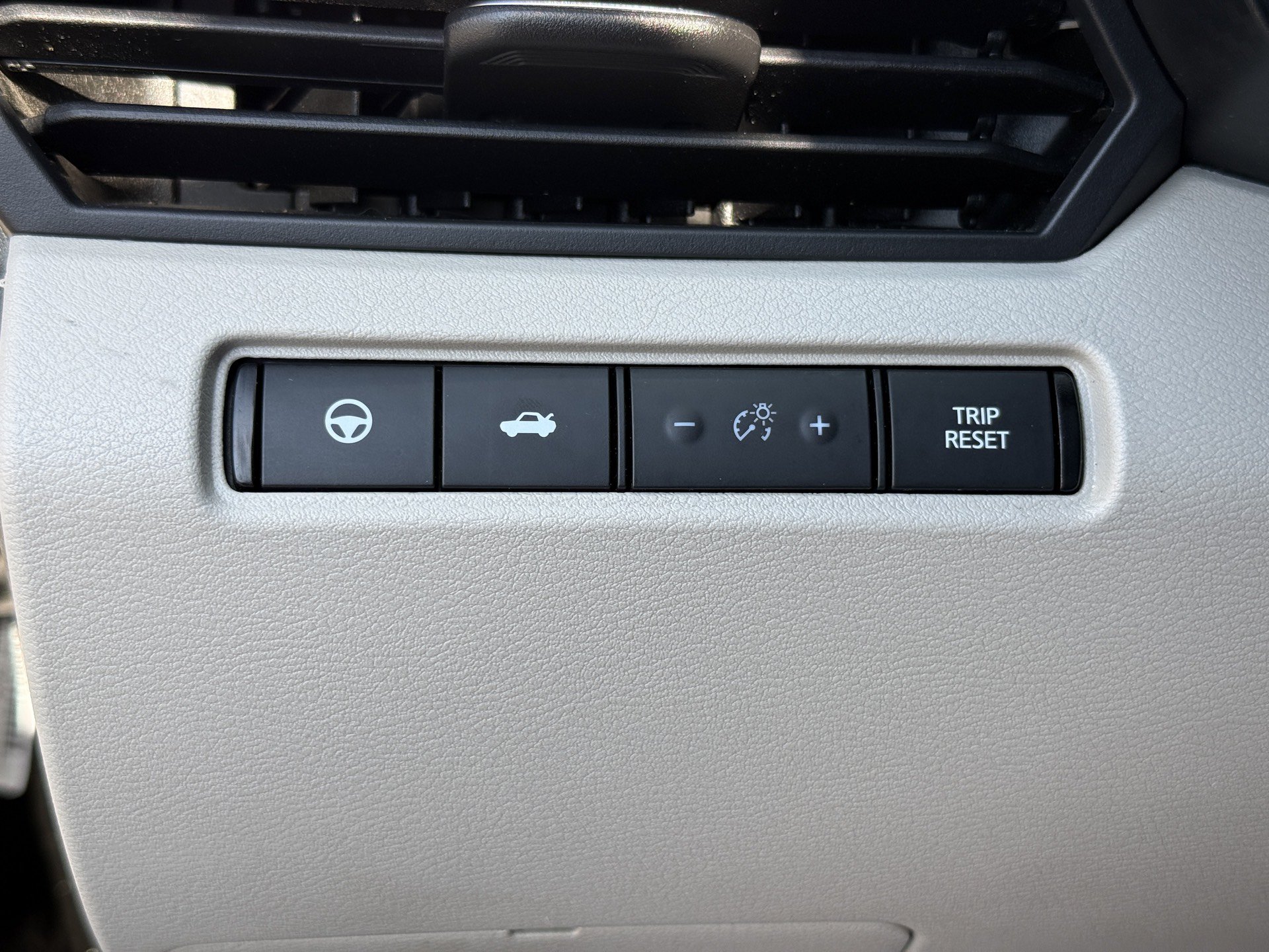 Used 2020 Nissan Altima 2.5 Platinum AWD/4WD image 34