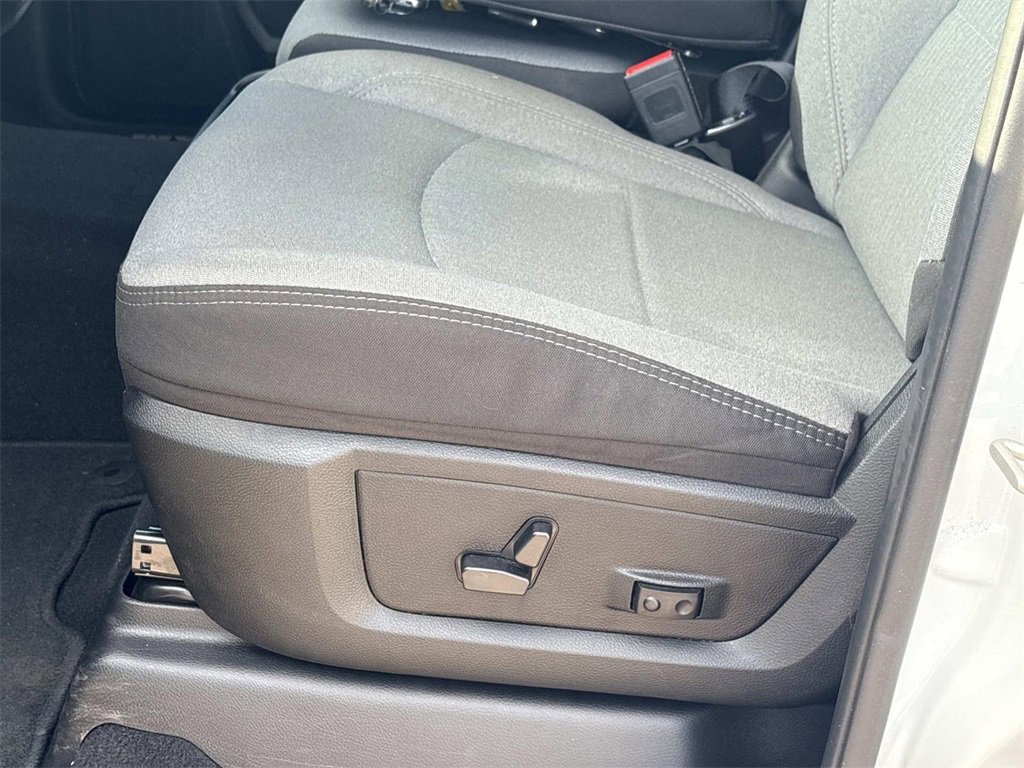 Used 2024 RAM 2500 Big Horn image 24