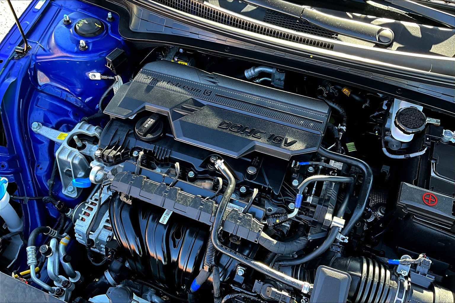 Used 2025 Hyundai Elantra Sport image 32