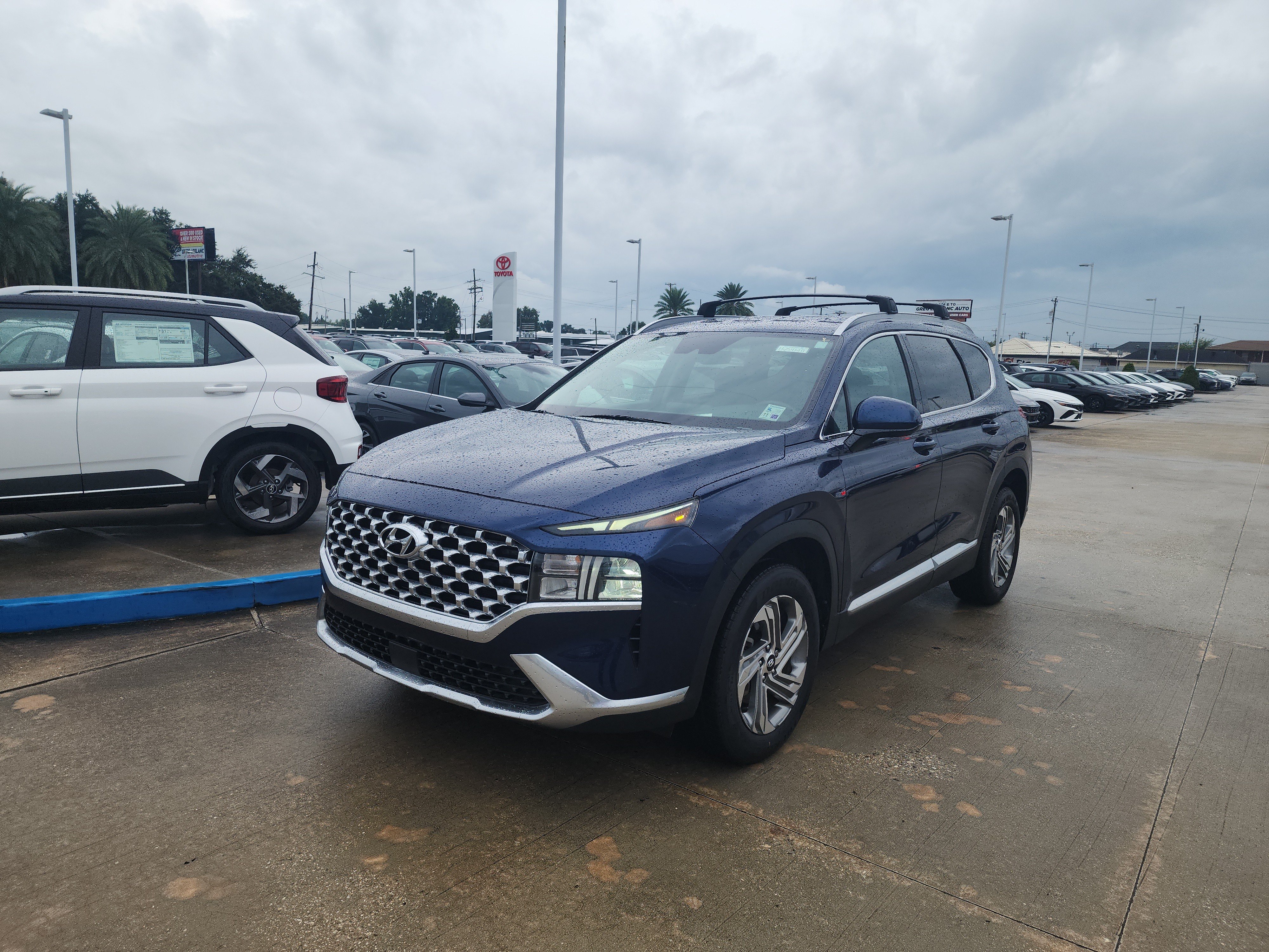 Used 2022 Hyundai Santa Fe SEL FWD image 3