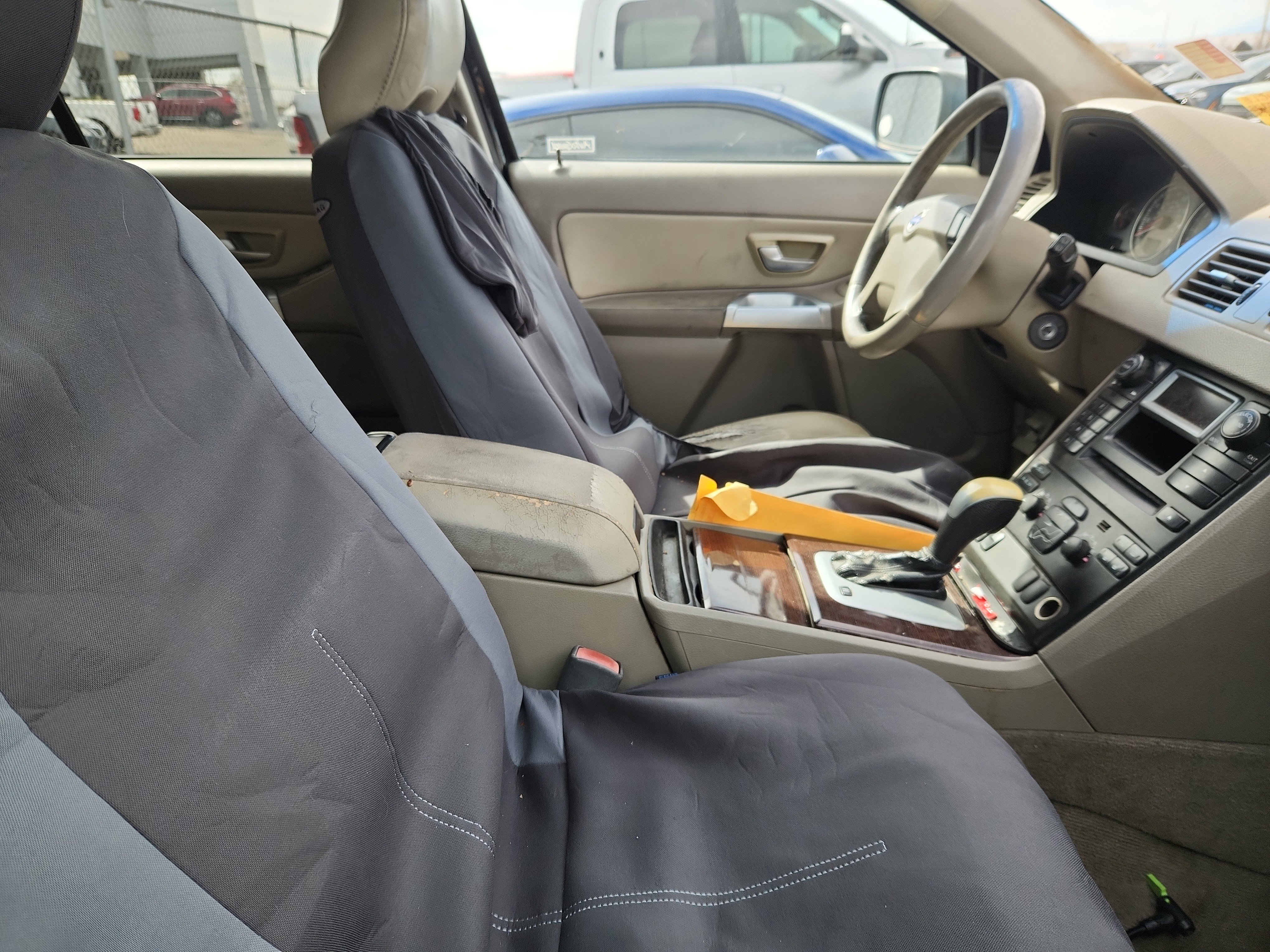 Used 2004 Volvo XC90 2.5T image 8