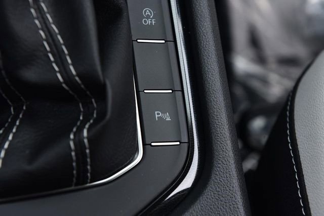 New 2026 Volkswagen Taos SE image 18