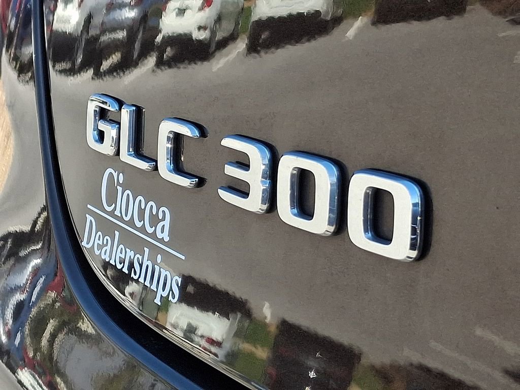 Used 2018 Mercedes-Benz GLC 300 4MATIC Coupe image 32