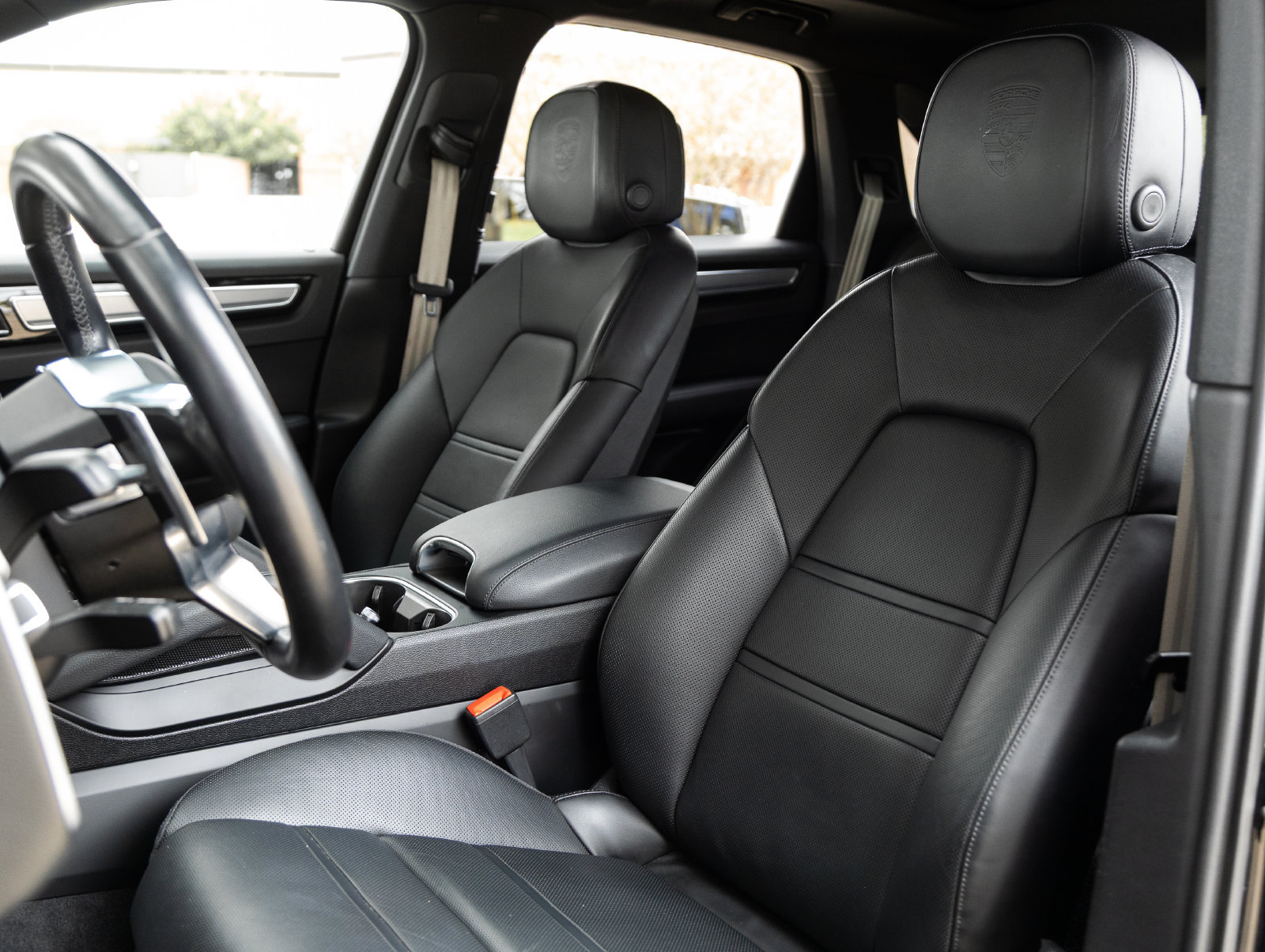 Certified 2023 Porsche Cayenne S Platinum AWD/4WD image 5