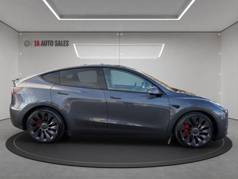 Used 2021 Tesla Model Y Performance image 6