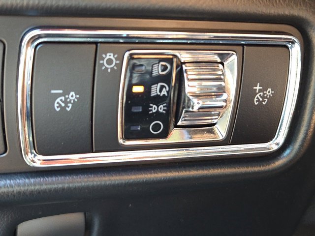 Used 2023 Lincoln Nautilus Reserve AWD/4WD image 24