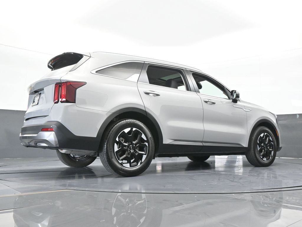 Used 2025 Kia Sorento S w/ Panoramic Sunroof Package image 24